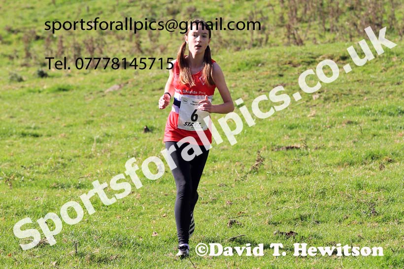 Girls under-13s, 2022 NECAA Cross Country Relays, Thornley Hall Farm, Peterlee, County Durham, October 15th. Photo: David T. Hewitson/Sports for All Pics